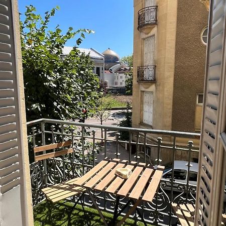 Appartement Calme Avec Balcons & Vue Sur Thermes Vichy Exterior photo